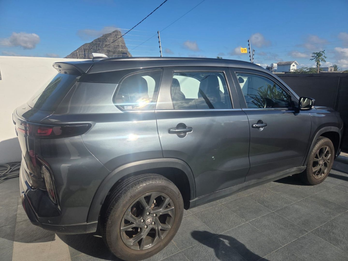 Toyota Urban Cruiser 2023 1.5L Automatic thumbnail 6
