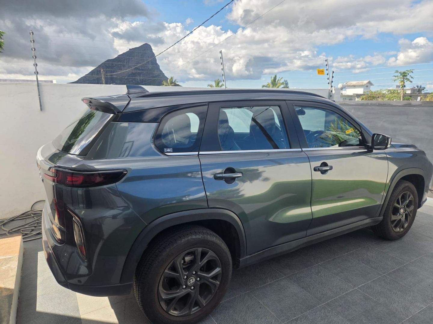 Toyota Urban Cruiser 2023 1.5L Automatic thumbnail 8