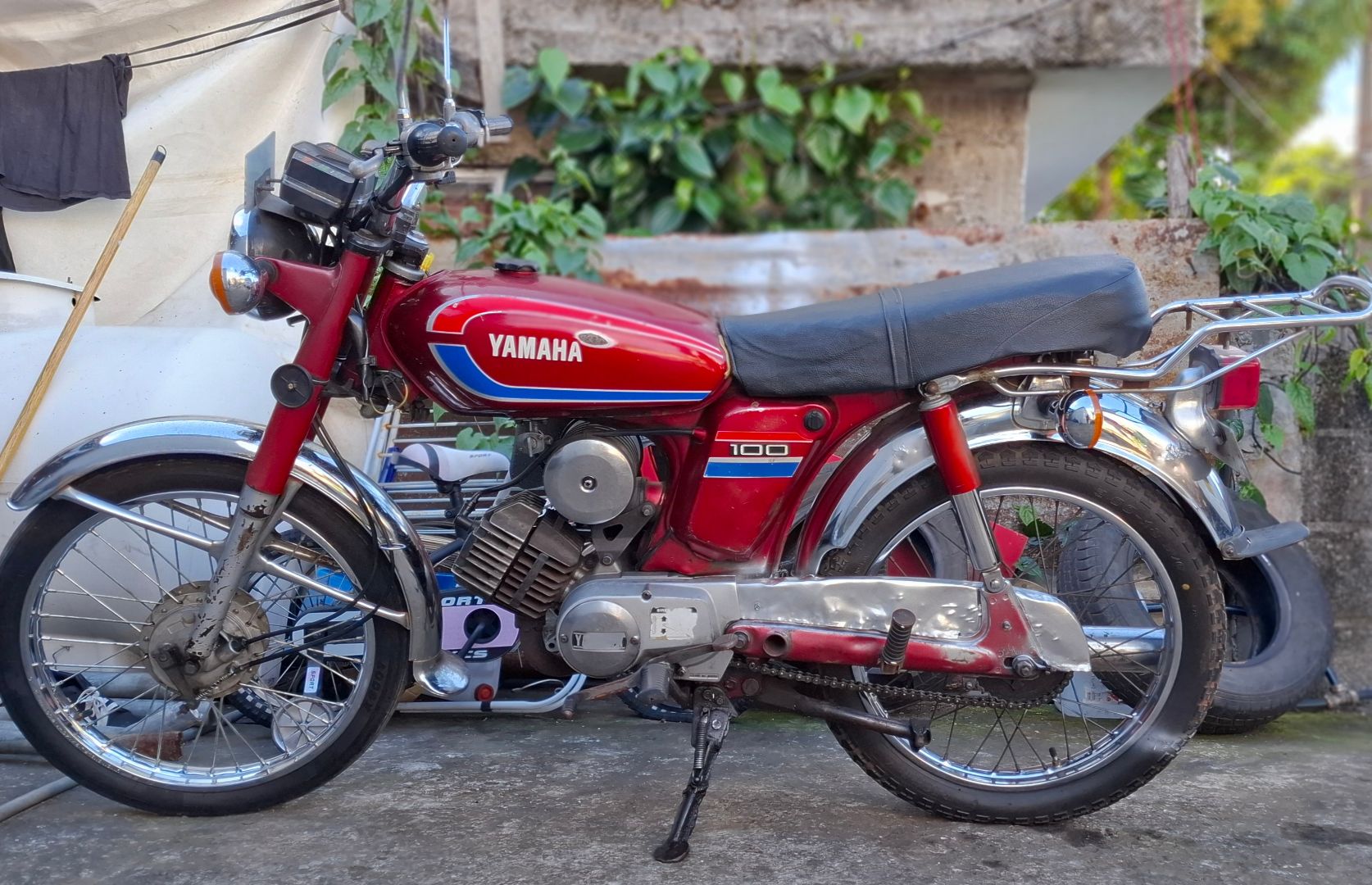 Yamaha 100 Manual thumbnail 2