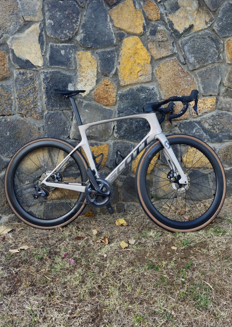 Scott Foil RC 30 Carbon Road Bike Size L 56 - Image 1 of 4