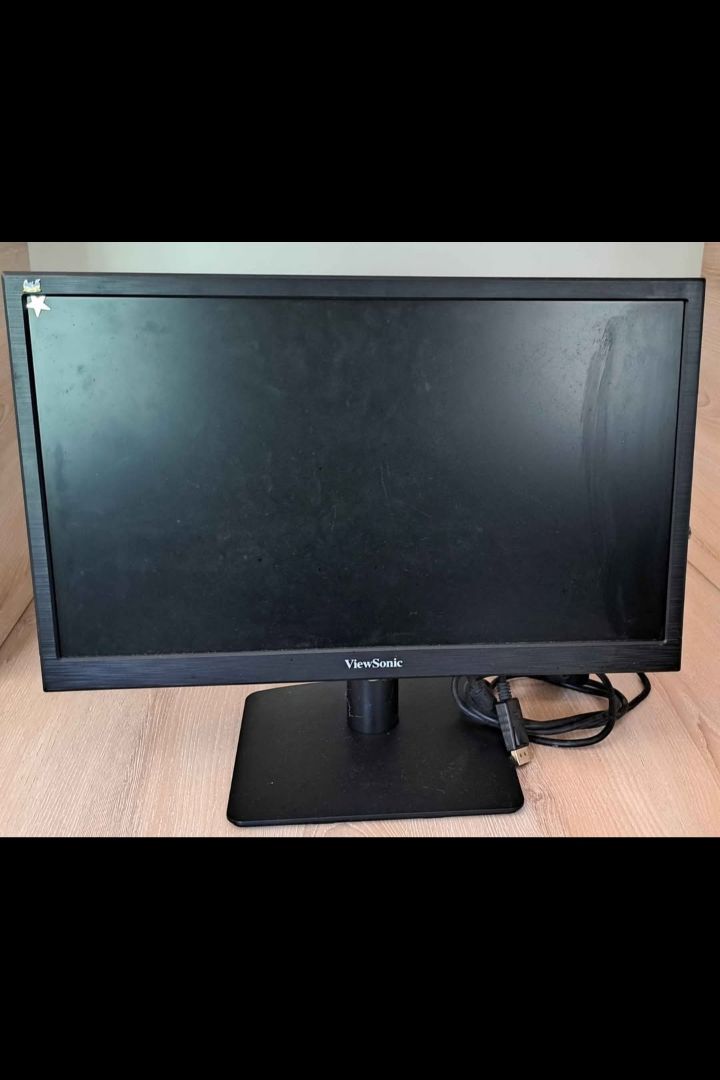 ViewSonic VA1903w Monitor with Keyboard and Mouse