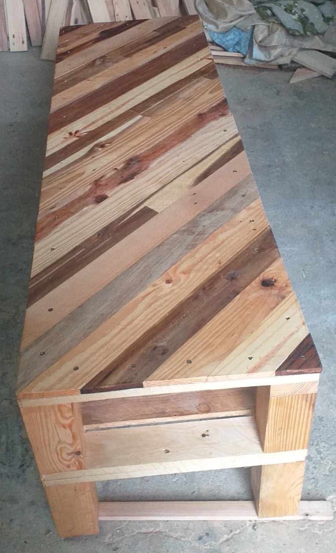 Handmade Wooden Pallet Coffee Table thumbnail 2