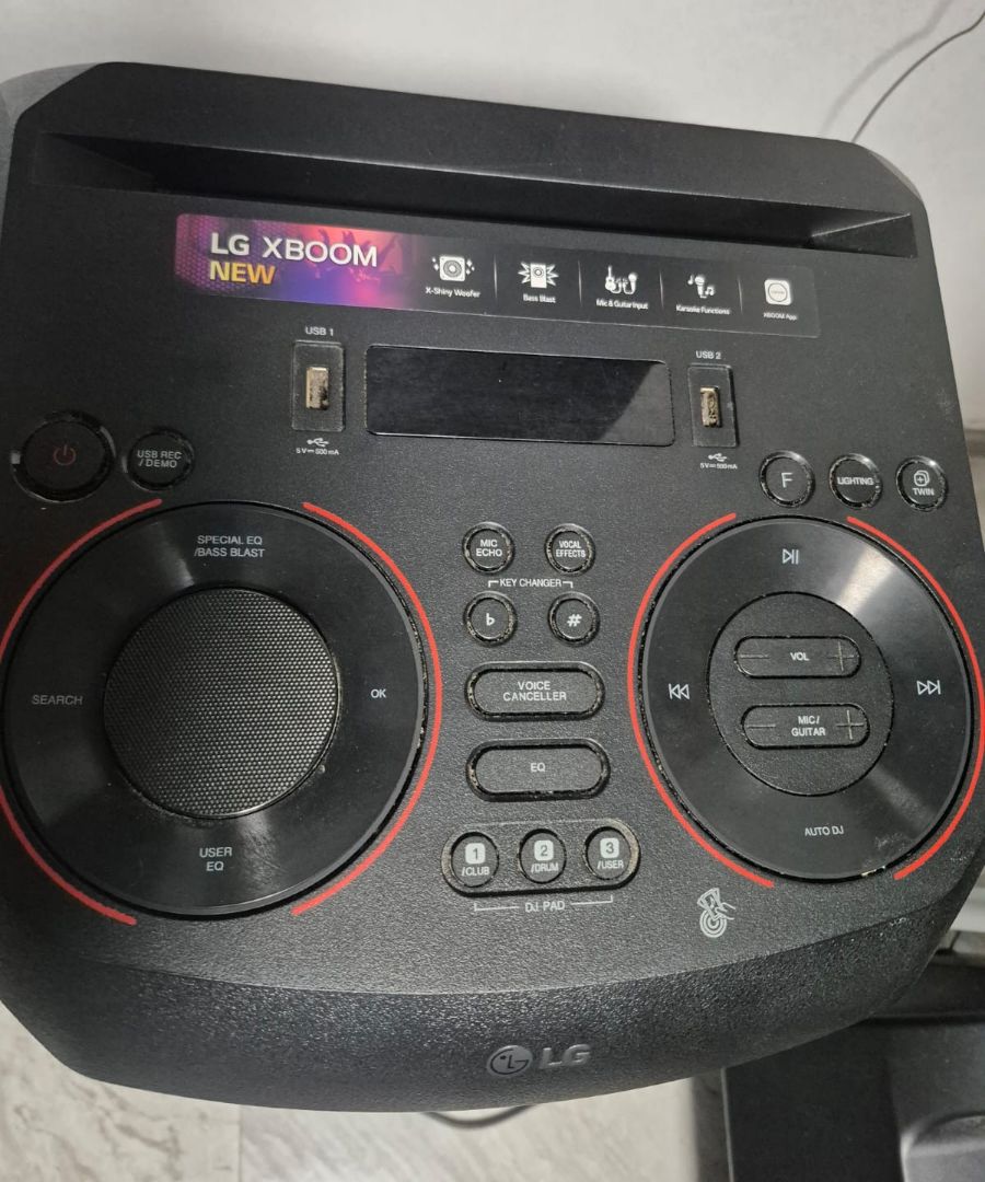 LG XBOOM Black Audio System thumbnail 2