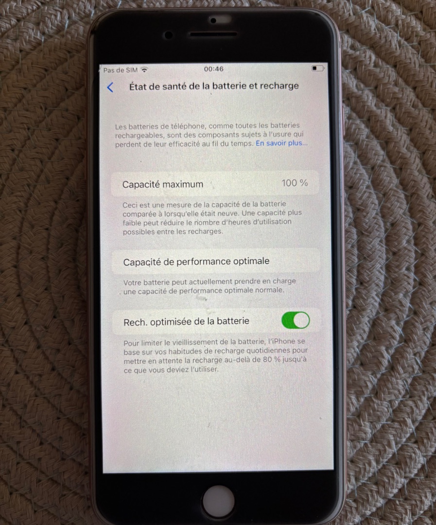 Apple iPhone 8 Plus 64GB Rose Gold thumbnail 3