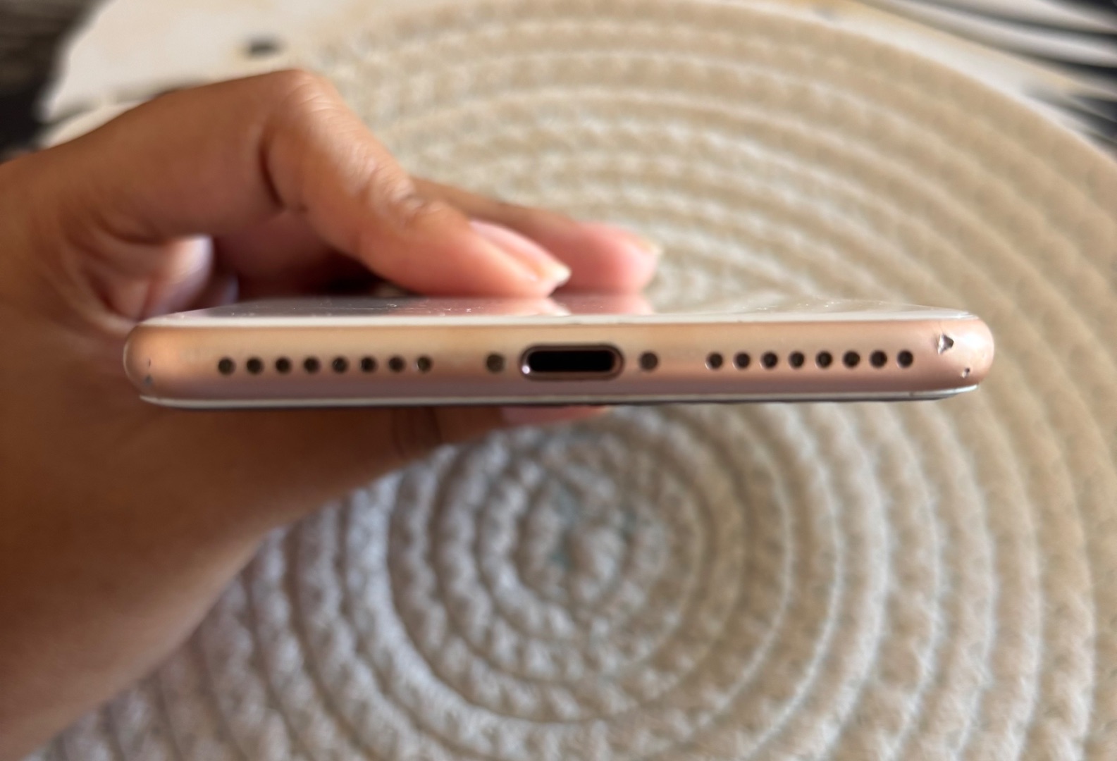 Apple iPhone 8 Plus 64GB Rose Gold thumbnail 6