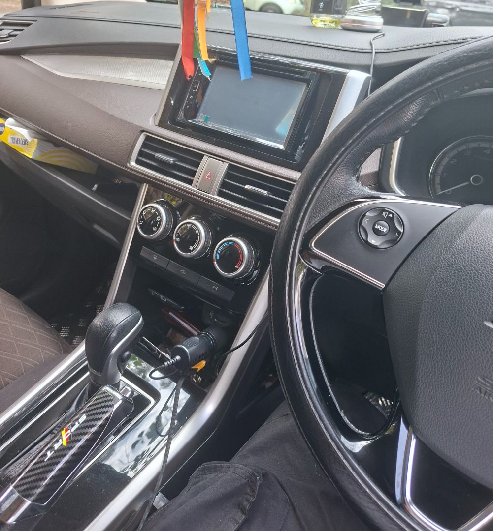 Mitsubishi Xpander Cross Automatic thumbnail 3