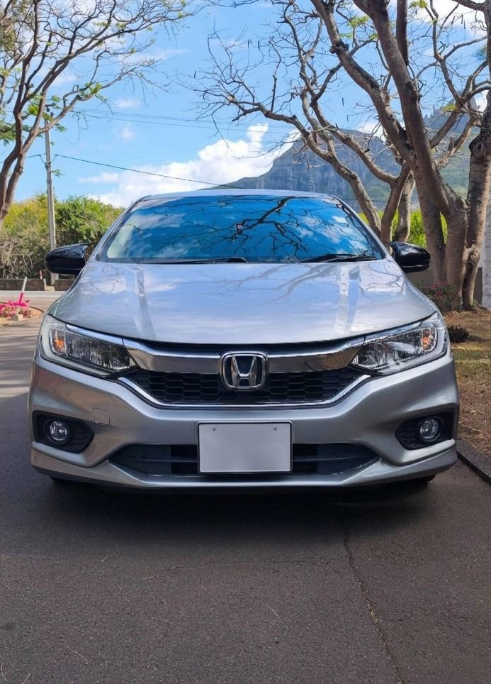 Honda Grace Hybrid 2018 1.5L Automatic