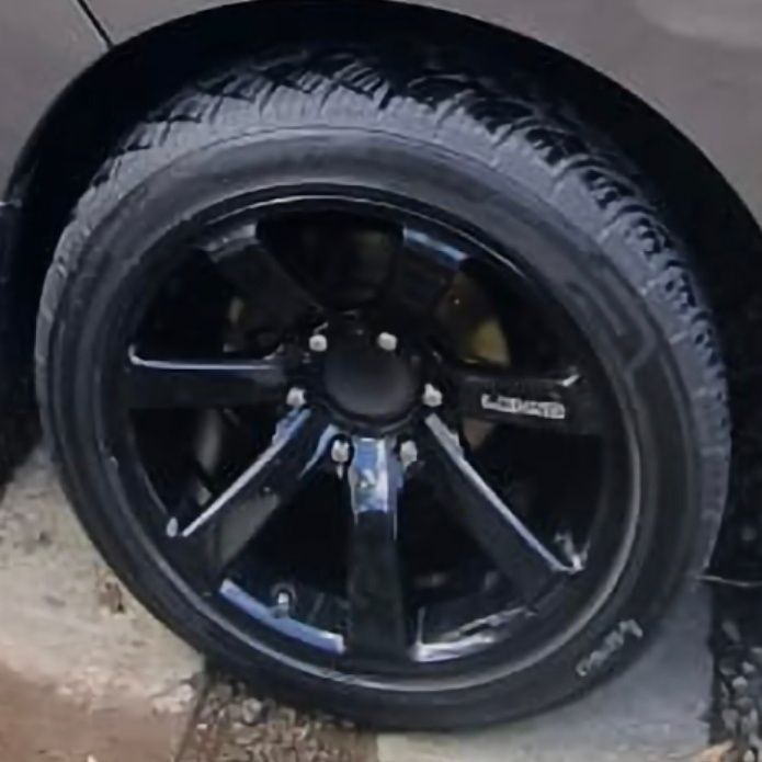 Lenso 18-inch Rims with Tyres 6x139