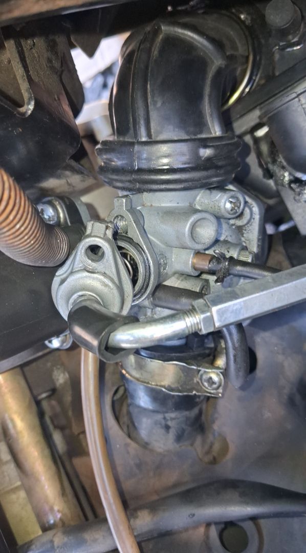 Motorcycle Carburetor Assembly - Image 1 of 2