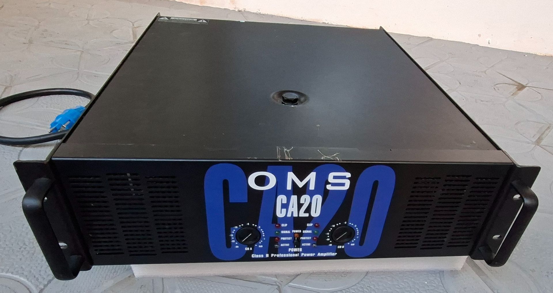 OMS CA20 Professional Power Amplifier thumbnail 2