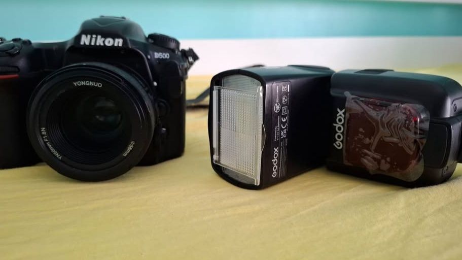 Nikon D500 with Sigma 18-300mm, Yongnuo 50mm, Godox Flash thumbnail 5