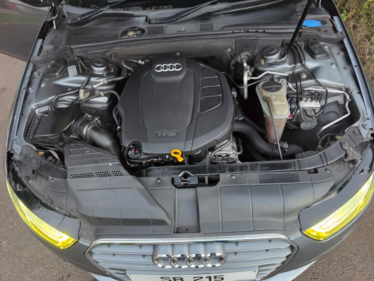 Audi A4 2014 1.8 TFSI Manual thumbnail 3