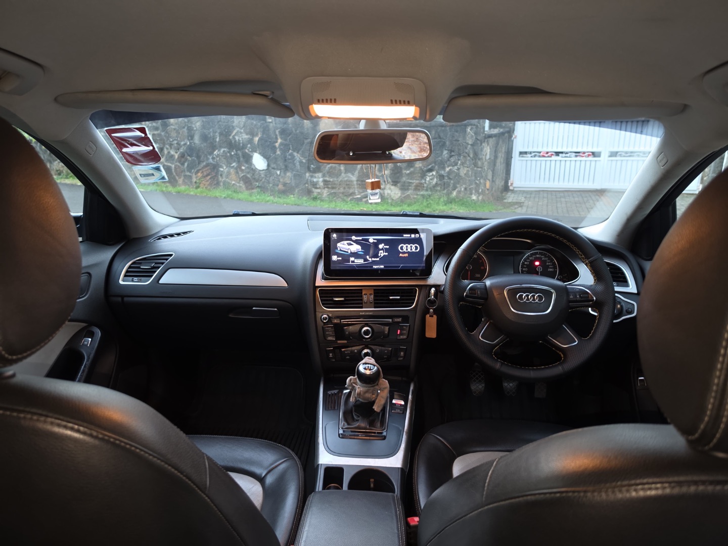 Audi A4 2014 1.8 TFSI Manual thumbnail 5
