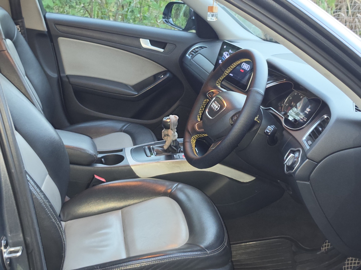 Audi A4 2014 1.8 TFSI Manual thumbnail 6