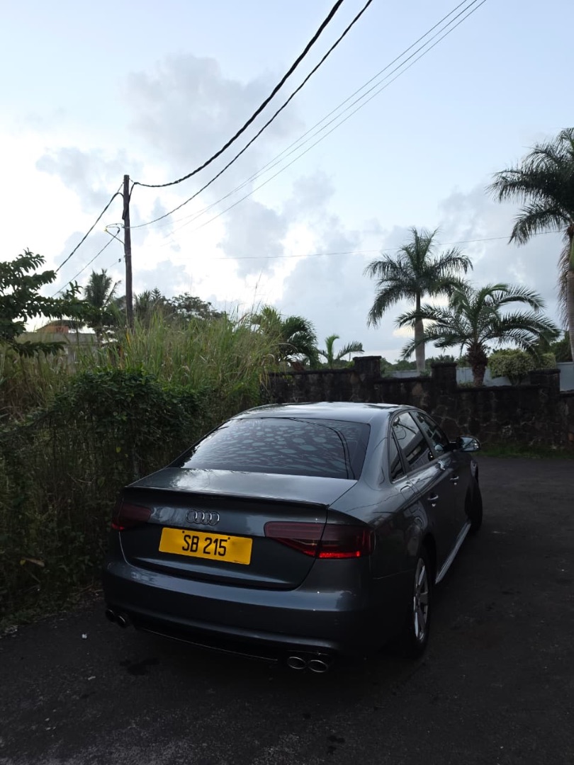 Audi A4 2014 1.8 TFSI Manual thumbnail 7