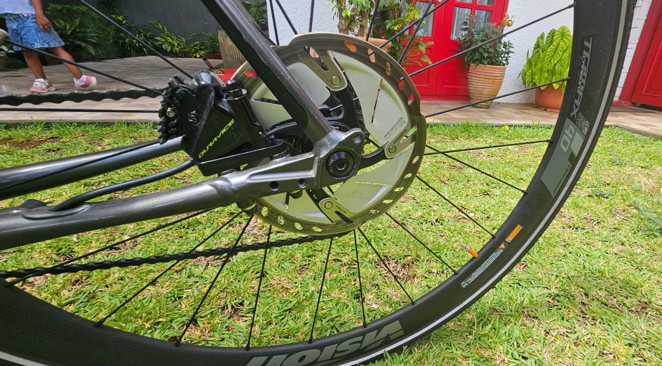 Cannondale Electric Road Bike Black thumbnail 4