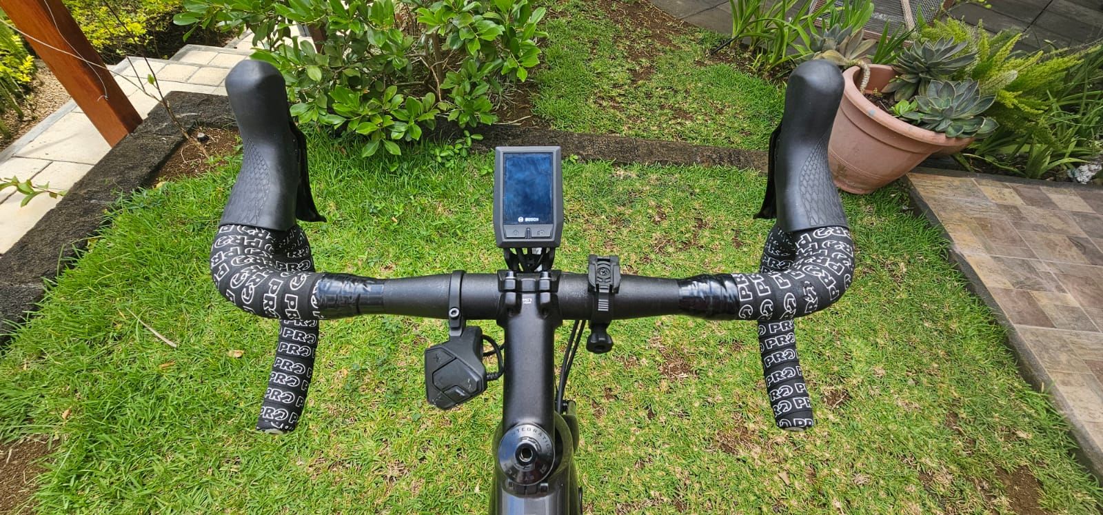 Cannondale Electric Road Bike Black thumbnail 5