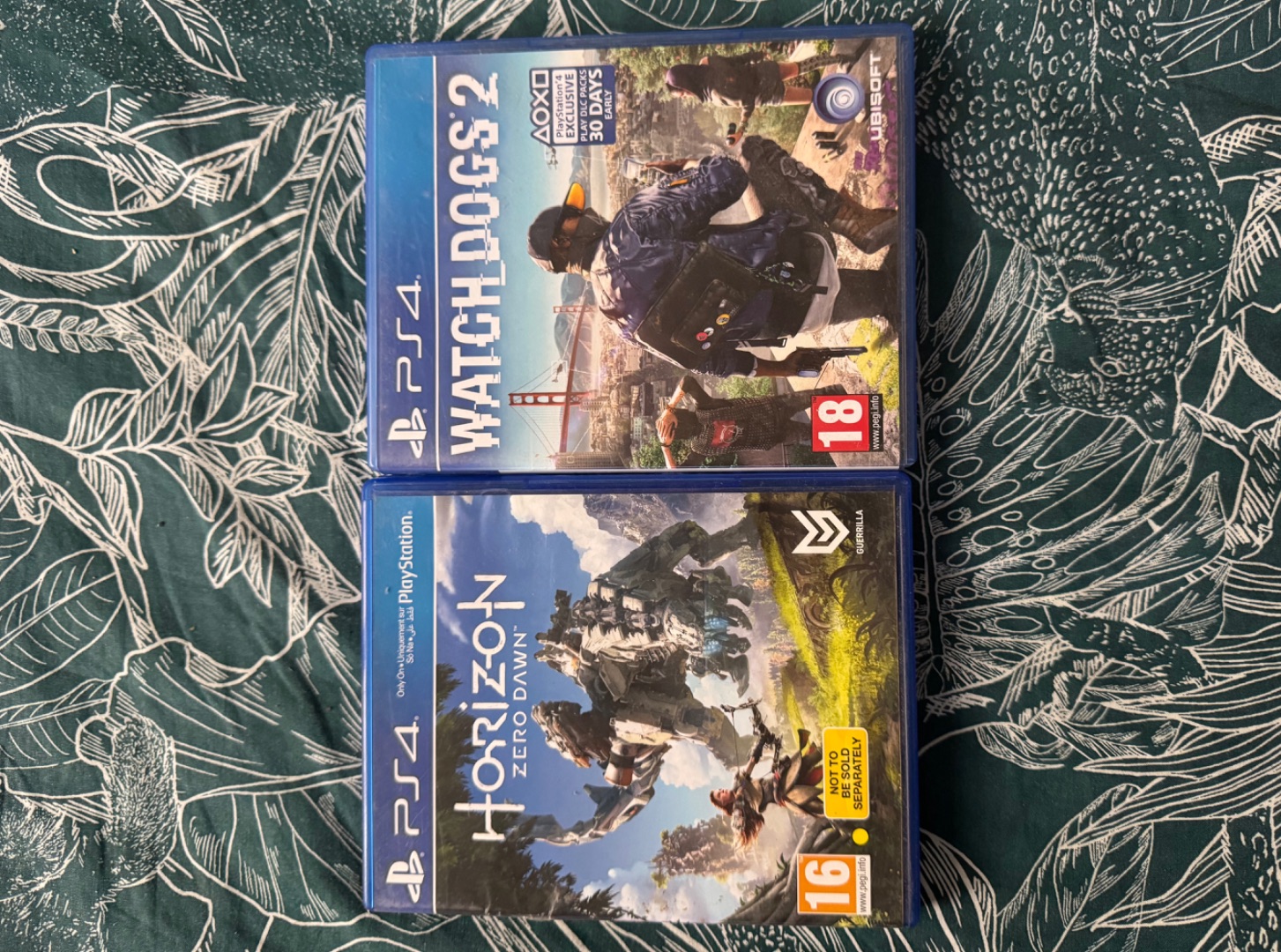 Watch Dogs 2 & Horizon Zero Dawn Bundle - PS4