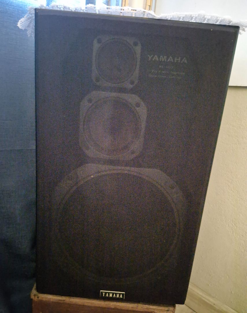 Yamaha NS-100X 3-Way Acoustic Suspension Speaker System thumbnail 3