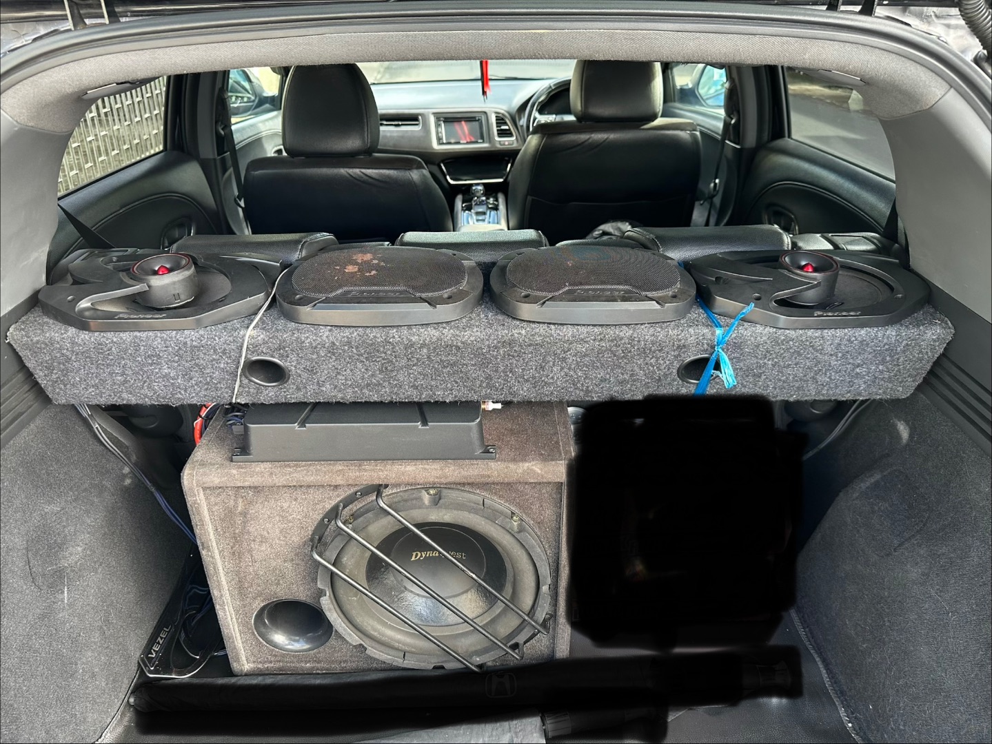 Honda Vezel RS Hybrid 2016 1.5L Automatic thumbnail 3
