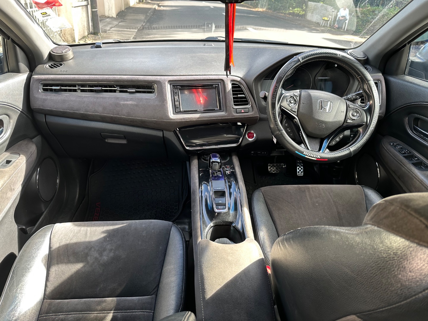 Honda Vezel RS Hybrid 2016 1.5L Automatic thumbnail 5
