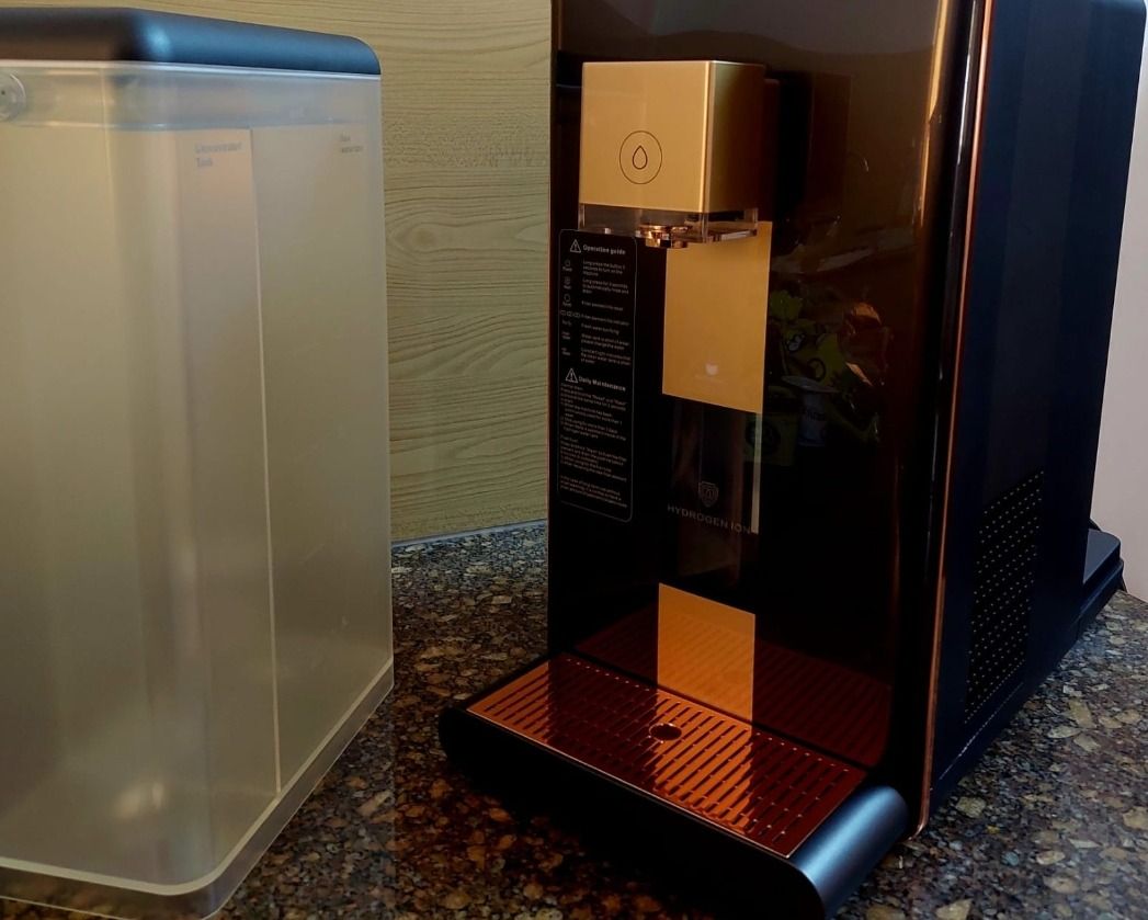 EcoQuench Hydrogen Water Dispenser Black Gold thumbnail 4
