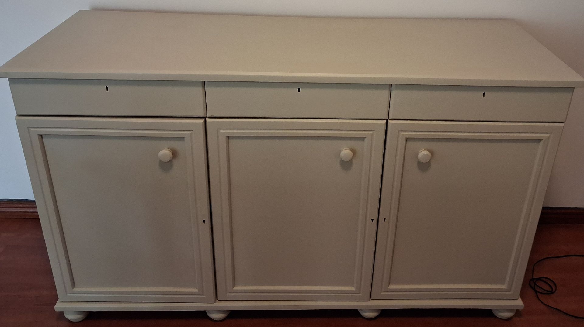 Dining Table Set with 6 Chairs and Sideboard thumbnail 4