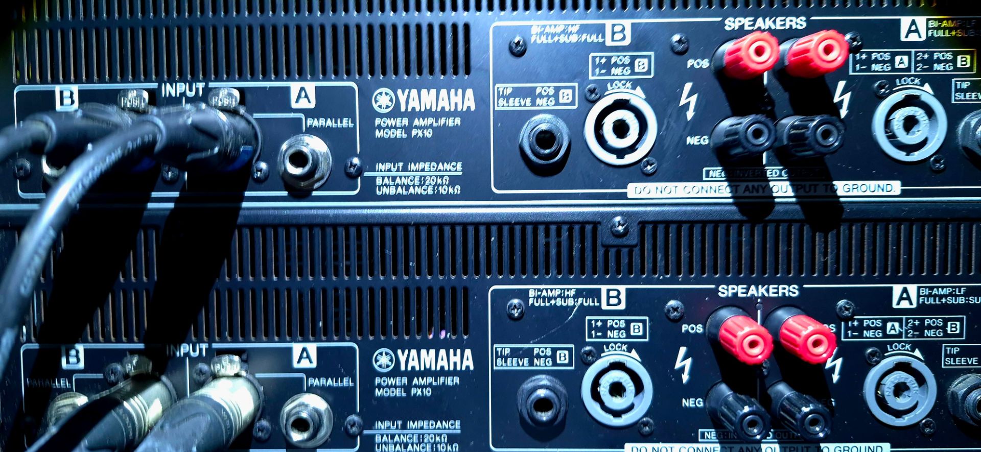 Yamaha PX10 Power Amplifier Pair with Flight Case thumbnail 3