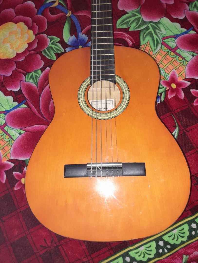 Starline Classic Guitar - Image 1 of 2