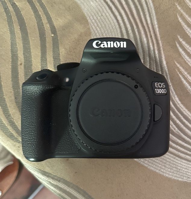 Canon EOS 1300D DSLR with 18-55mm Lens