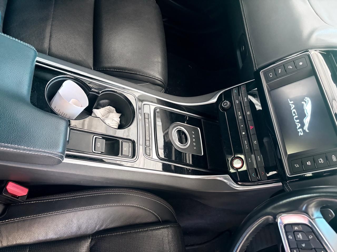 Jaguar XE 2016 Petrol Automatic thumbnail 7