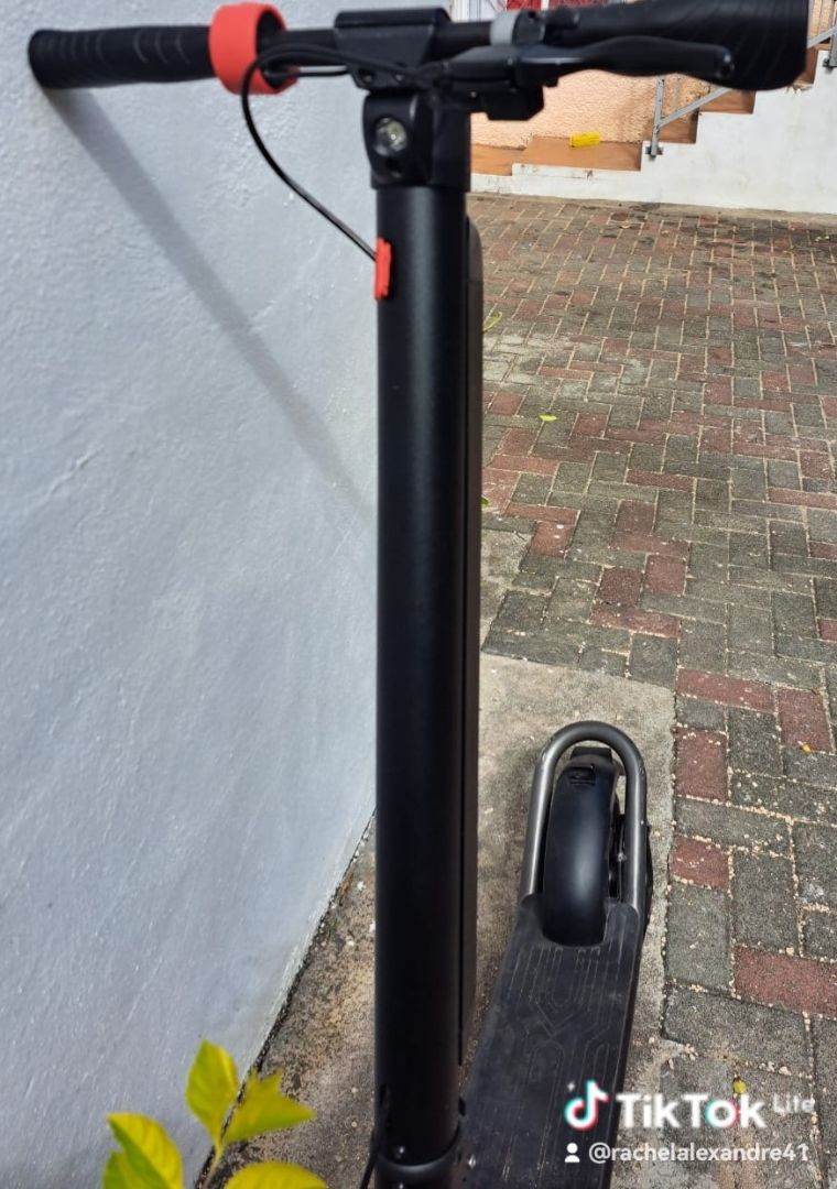 Electric Scooter Black - Image 1 of 4