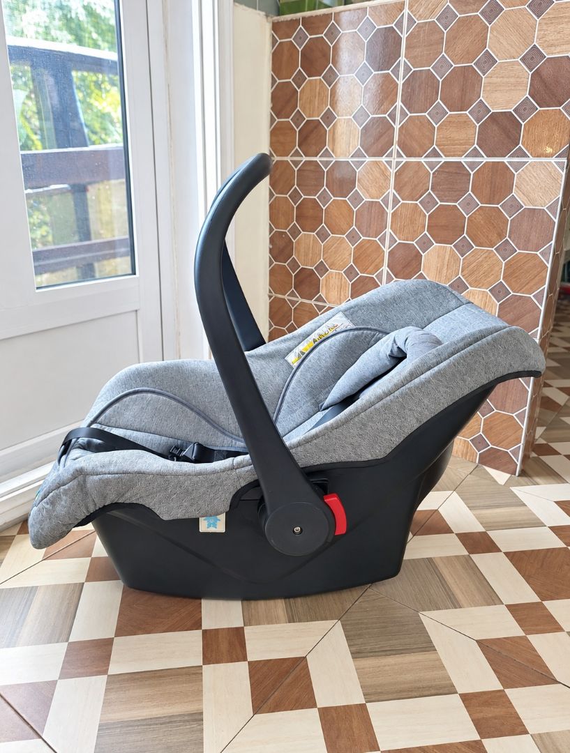 Baby Car Seat Gray thumbnail 2