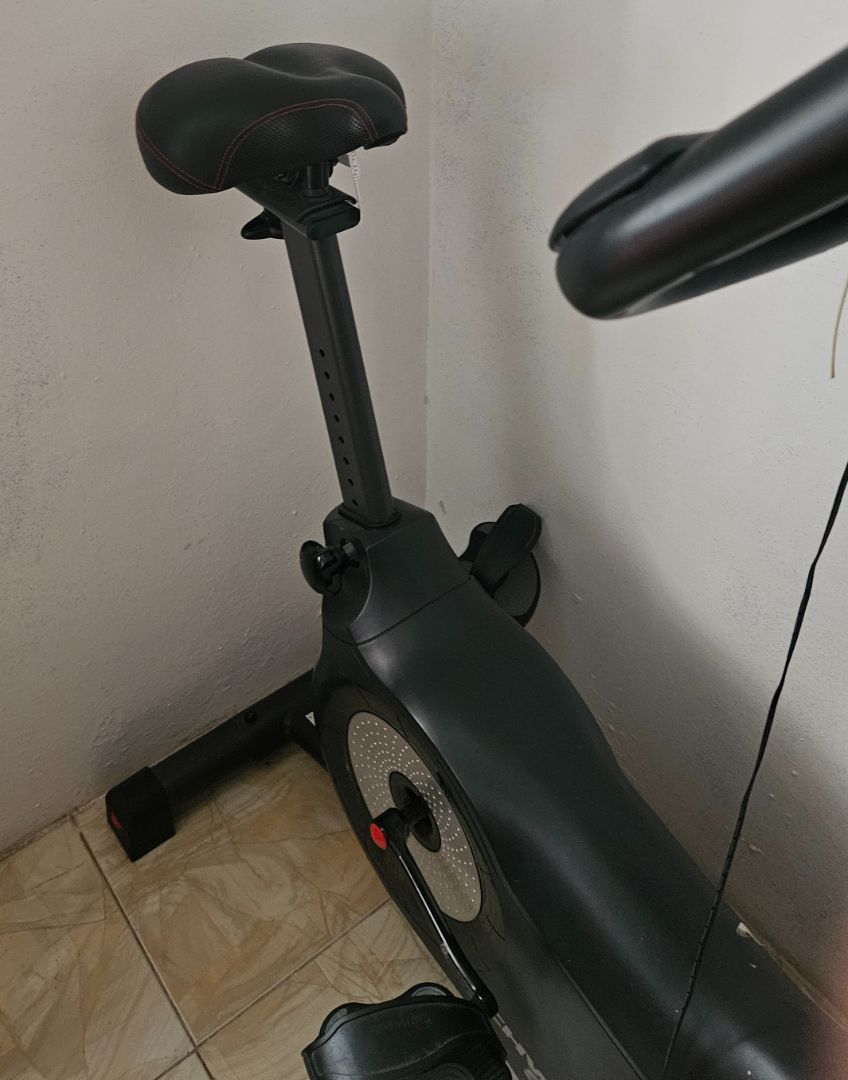 Schwinn Exercise Bike Black thumbnail 2