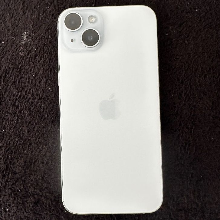 Apple iPhone 15 Plus 128GB White - Image 1 of 2