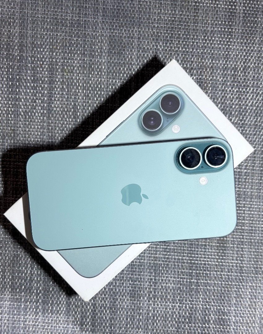 Apple iPhone 16 128GB Teal