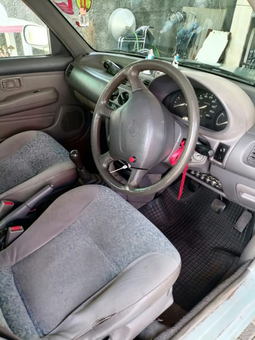Nissan Micra 1998 1.0L Manual thumbnail 5