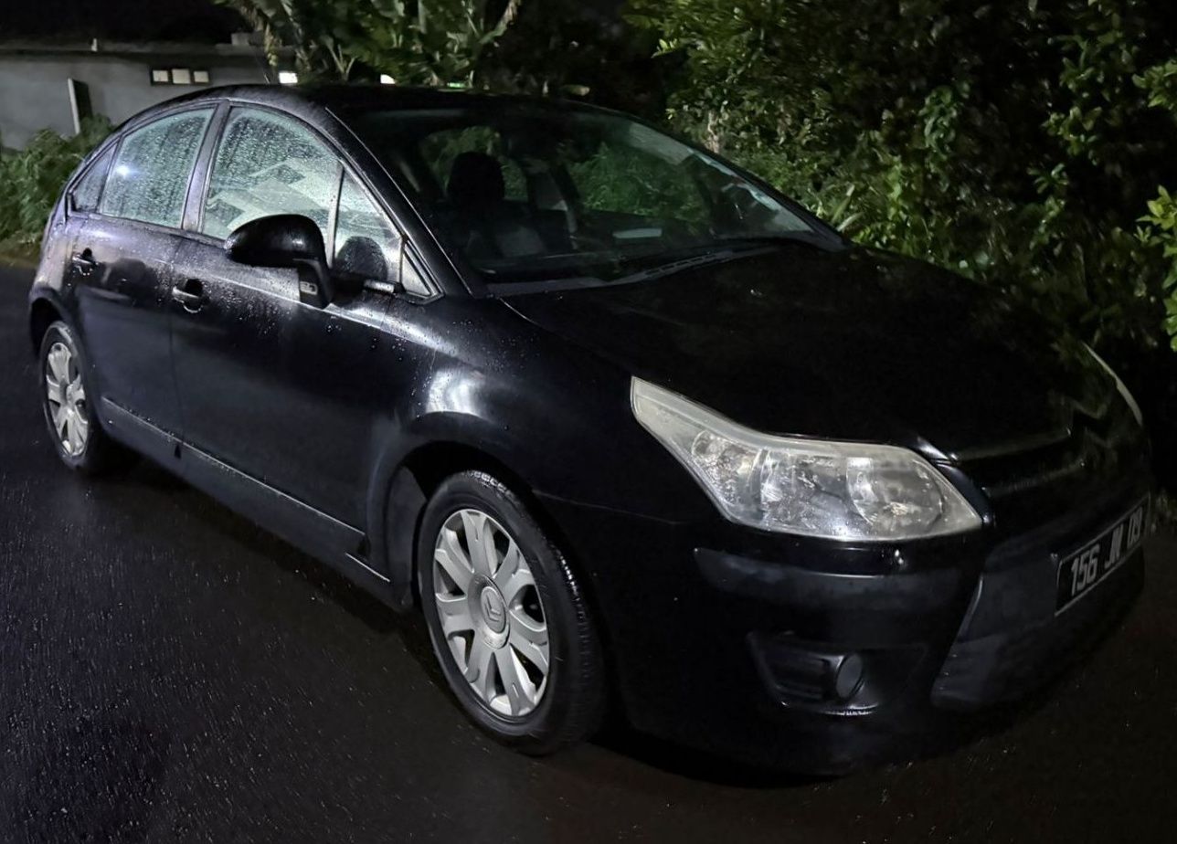 Citroën C4 Black Hatchback - Image 1 of 1