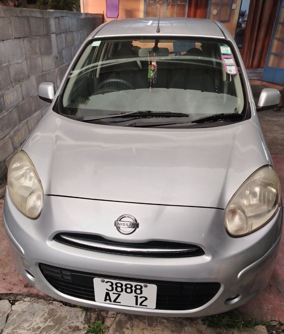 Nissan March 2012 Automatic thumbnail 3
