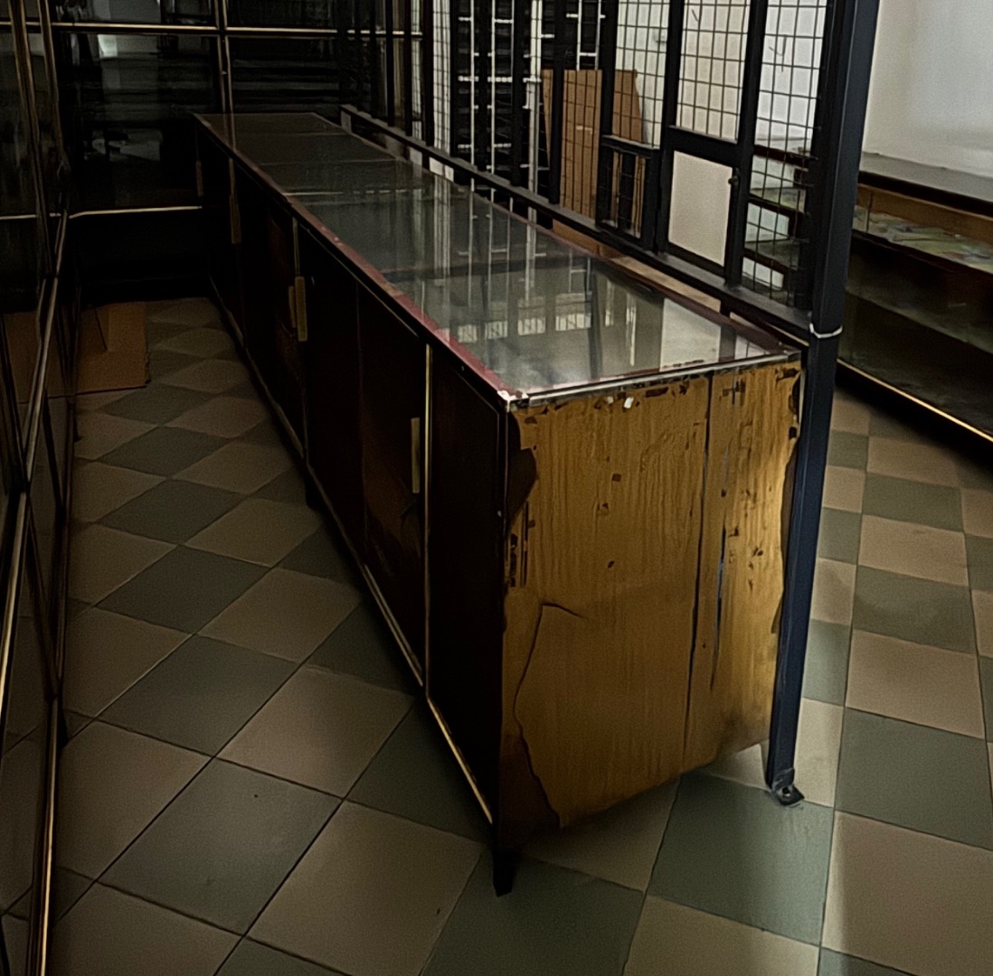 Shop Counter With Security Grill thumbnail 2