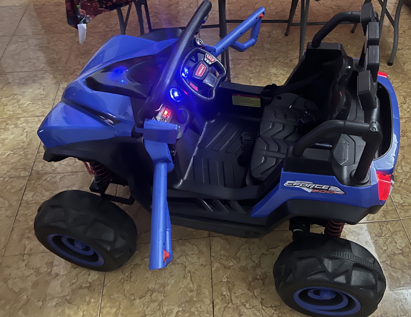 E-Force 500 Kids Electric Ride-On Car Blue thumbnail 3