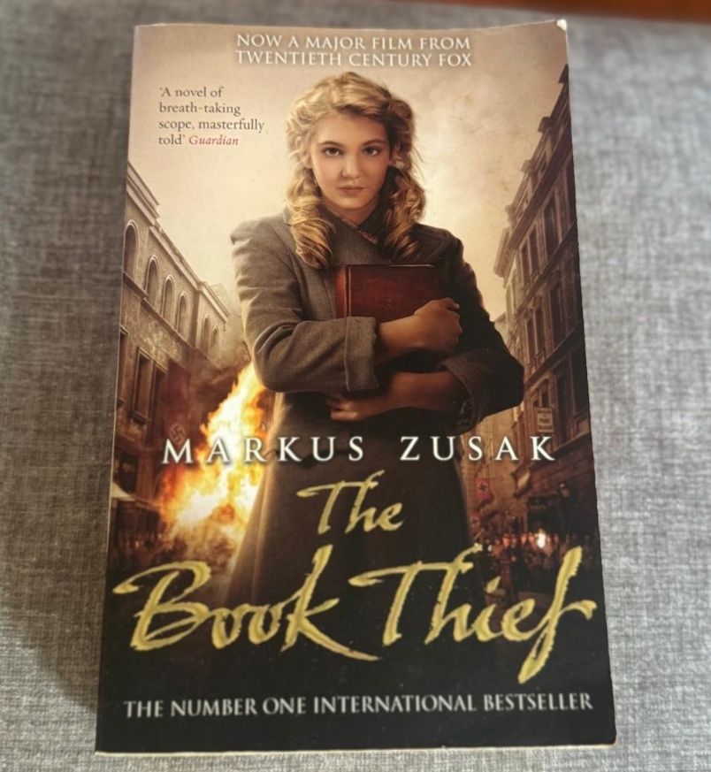 The Book Thief - Markus Zusak (Paperback)