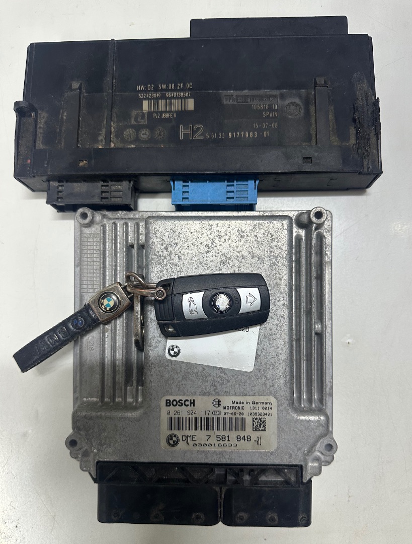 BMW ECU DME Engine Control Unit with Key and CAS Module thumbnail 2