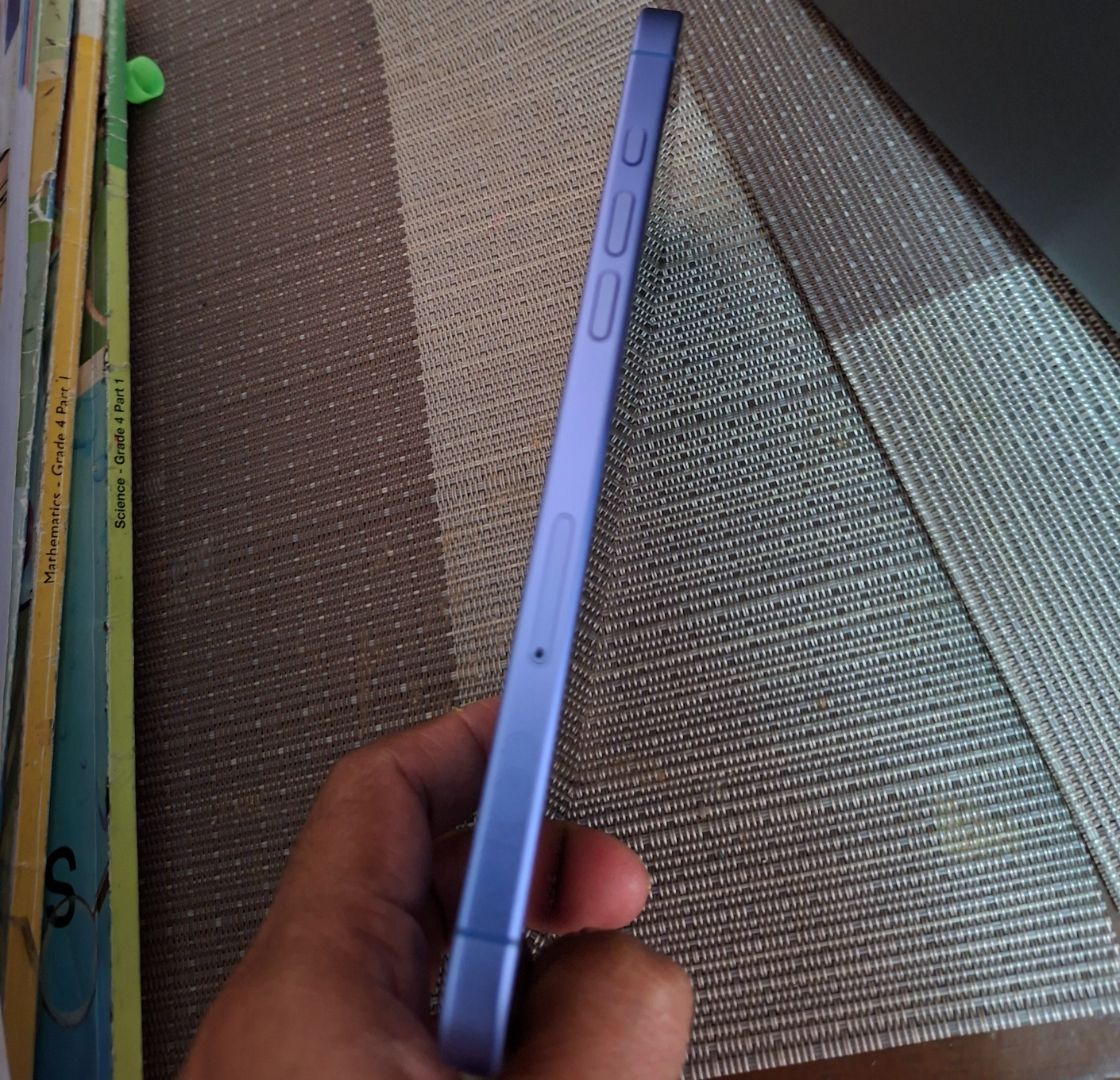 Apple iPhone 16 Plus 128GB Ultramarine thumbnail 4