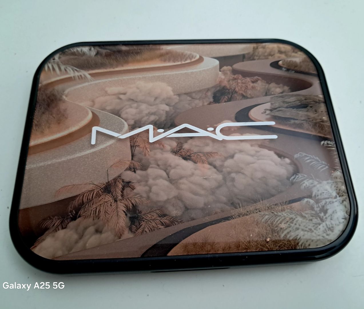 MAC Connect in Colour Unfiltered Nudes Eyeshadow Palette - Image 1 of 4