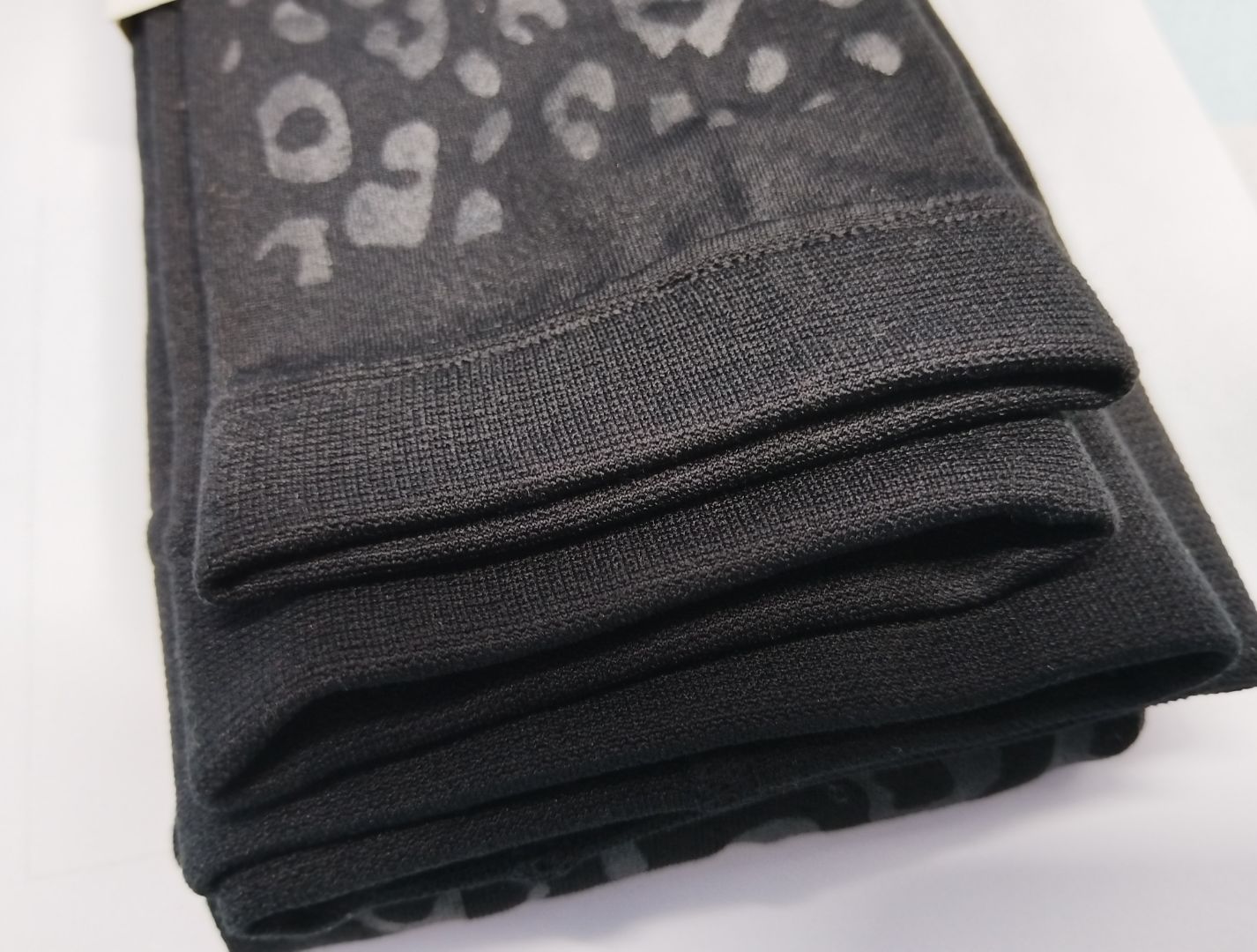 Women's Thermal Leggings Black Leopard Print Size S/M thumbnail 2