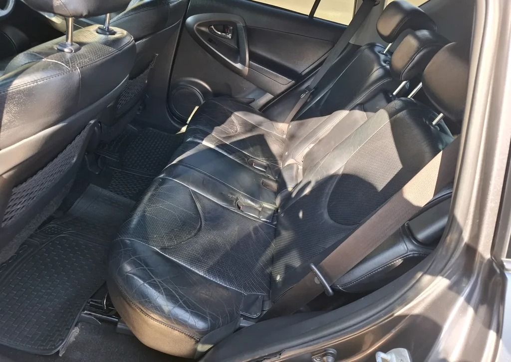 Toyota RAV4 2012 2.2L Automatic thumbnail 4