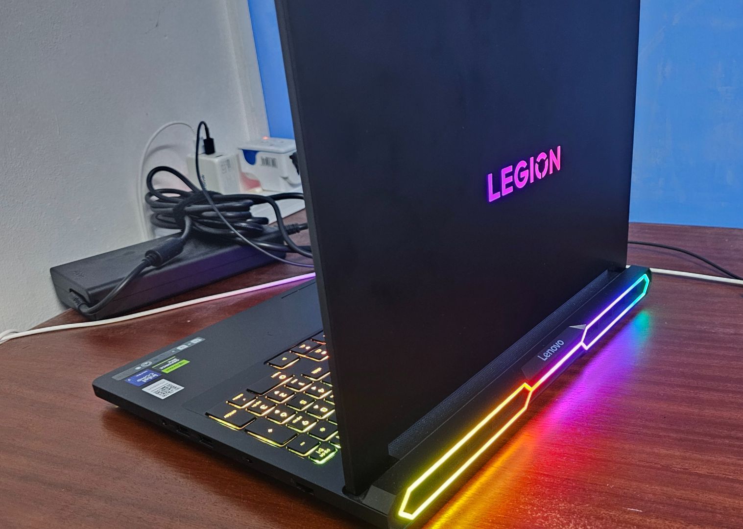 Lenovo Legion Pro 7i for sale thumbnail 2